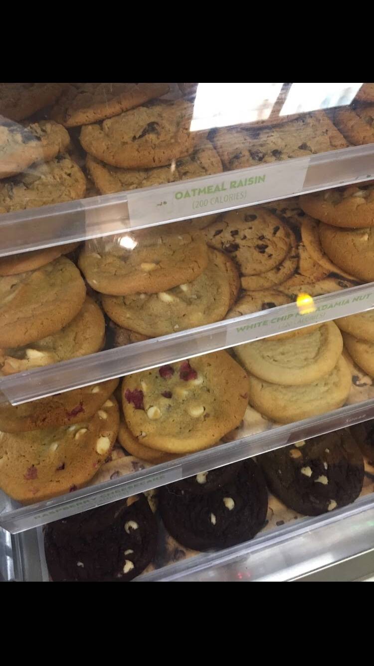 Subway Restaurants | restaurant | 140 E Main St, Smithtown, NY 11787, USA | 6316563399 OR +1 631-656-3399