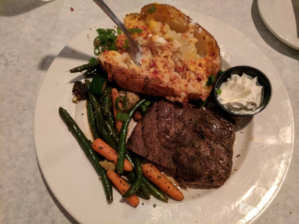 Walkers Charhouse | restaurant | 8 W Gartner Rd, Naperville, IL 60540, USA | 6306379688 OR +1 630-637-9688