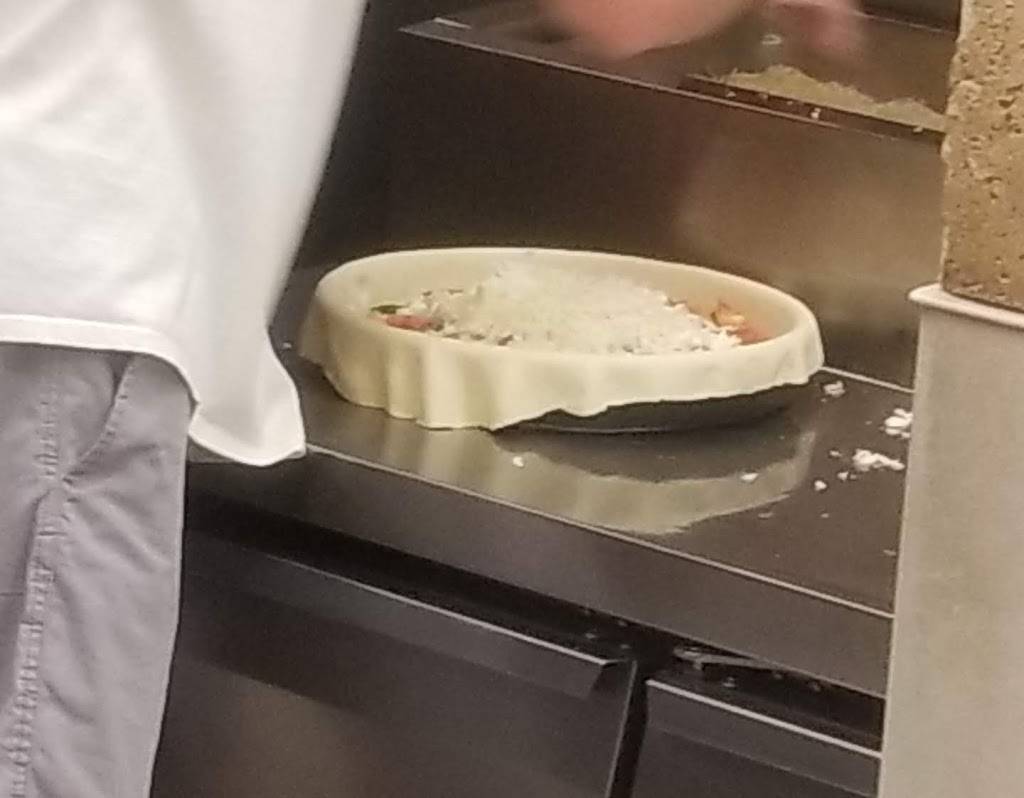 Michaels Pizza | restaurant | 2405 Essington Rd, Joliet, IL 60435, USA | 8154360707 OR +1 815-436-0707