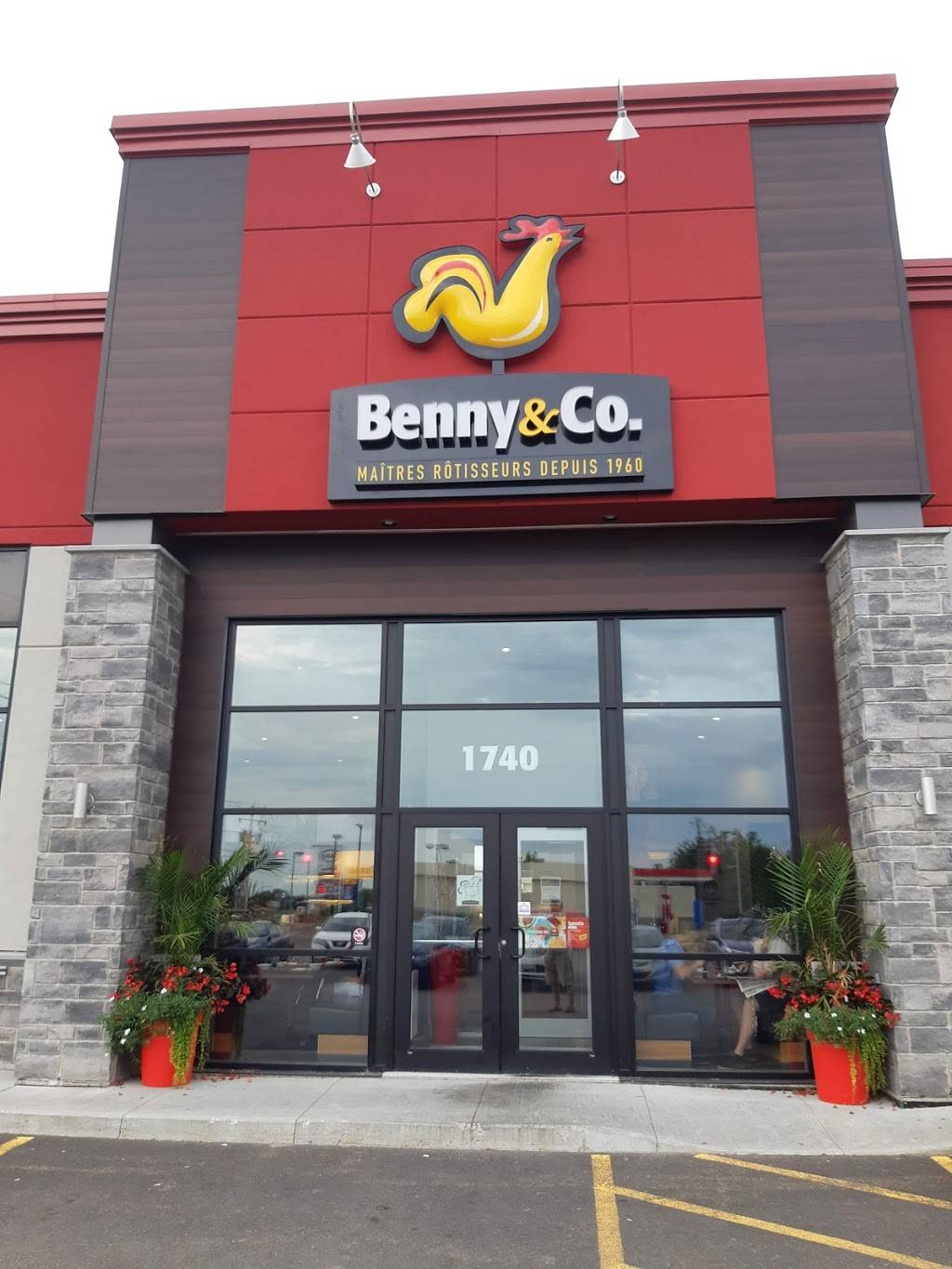 Benny&Co. | restaurant | 1740 Avenue Jules-Verne, Québec, QC G2G 2R1, Canada | 4184254449 OR +1 418-425-4449