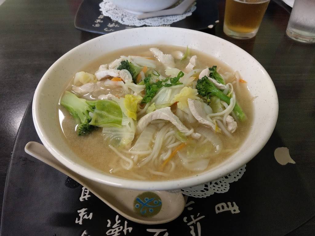 Fuji Sushi | restaurant | 2022 W Monte Vista Ave, Turlock, CA 95382, USA | 2092502132 OR +1 209-250-2132