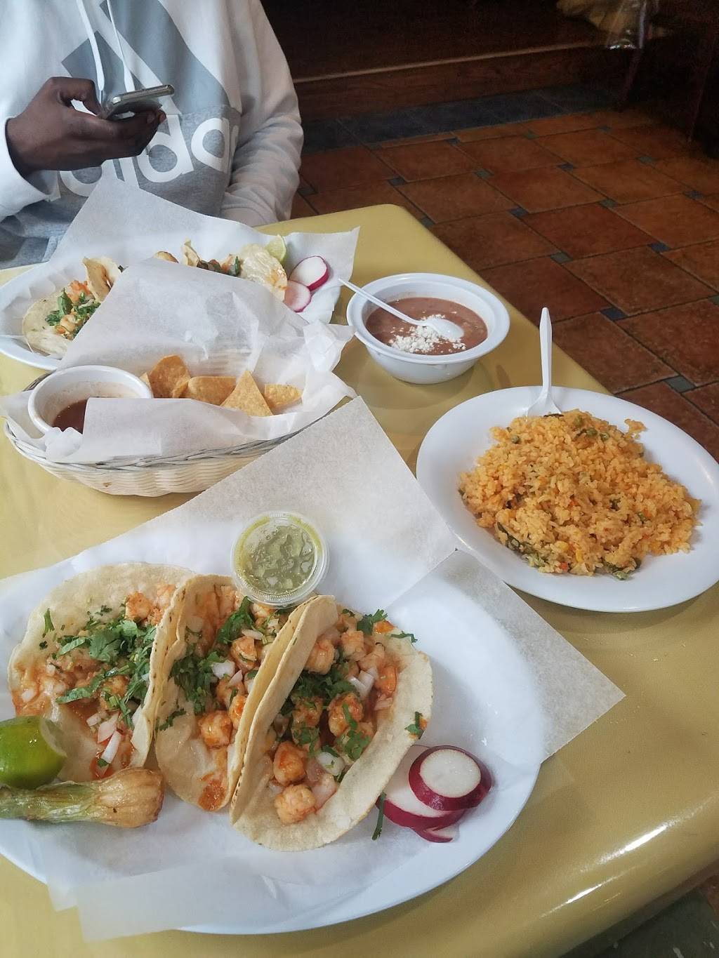 El Charro Mexican Restaurant & Bar | restaurant | 2430 Fairmount Ave, Atlantic City, NJ 08401, USA | 6093442900 OR +1 609-344-2900