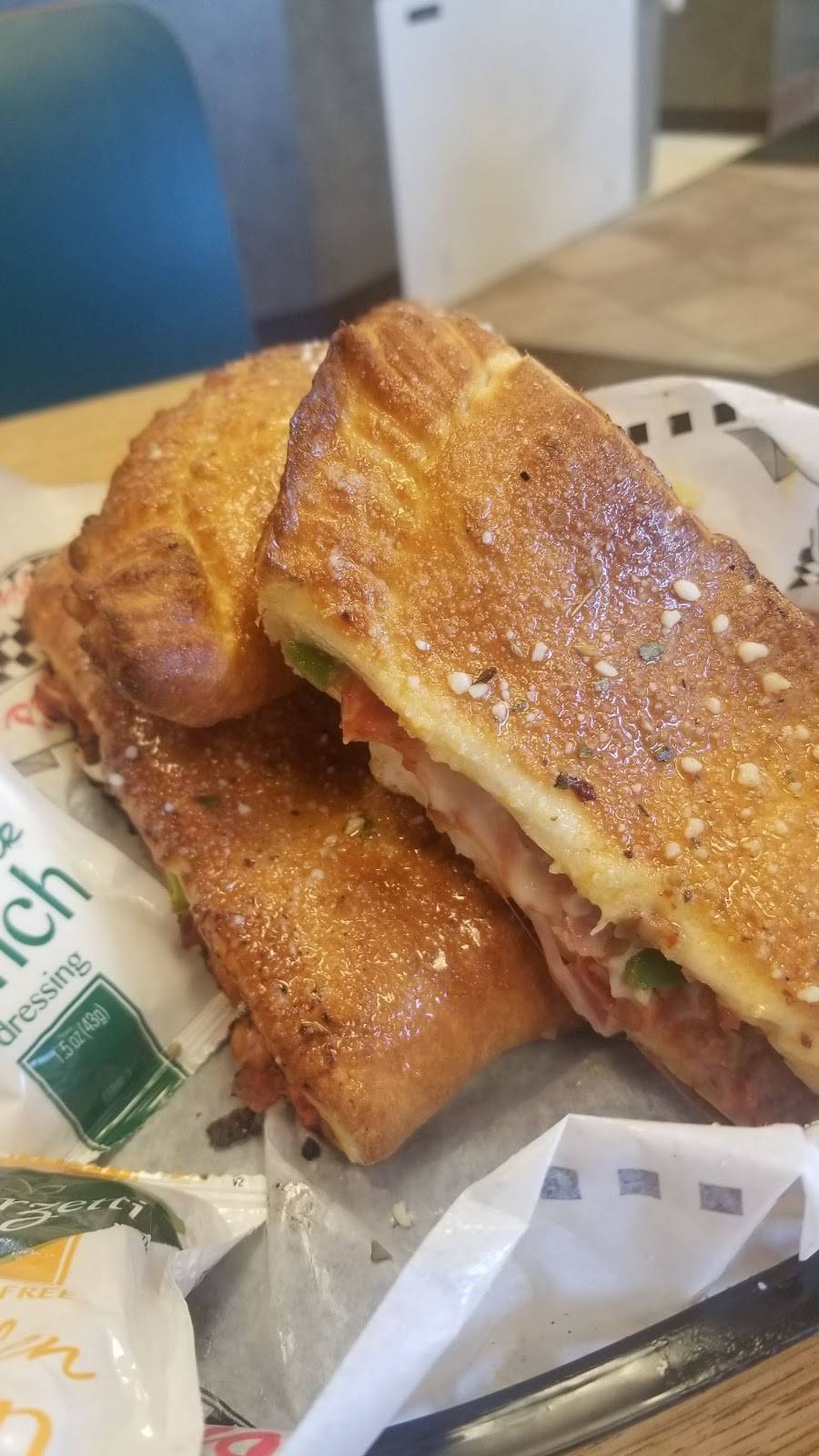 Mancinos Pizza & Grinders | restaurant | 3192 Miller Rd, Flint, MI 48507, USA | 8107200706 OR +1 810-720-0706