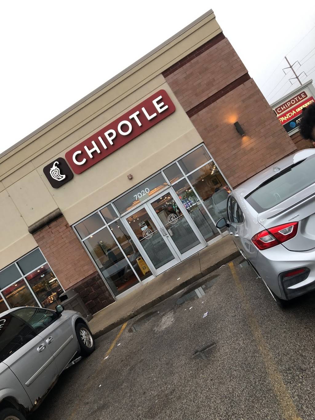 Chipotle Mexican Grill | restaurant | 7020 Mannheim Rd, Rosemont, IL 60018, USA | 8472999201 OR +1 847-299-9201
