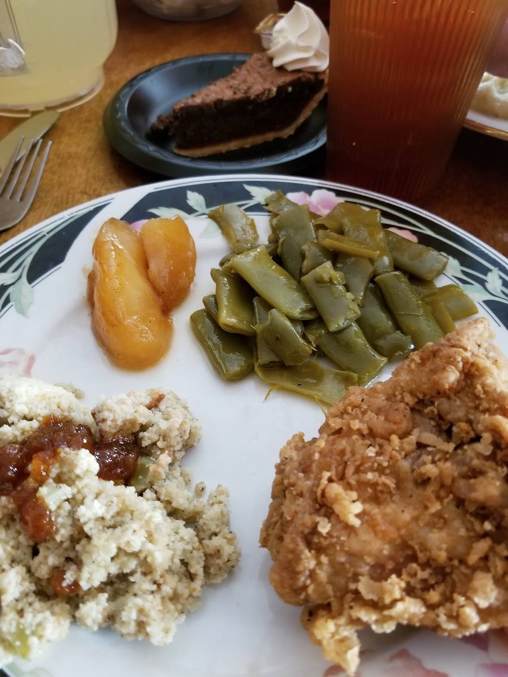 Monells At the Manor | restaurant | 1400 Murfreesboro Pike, Nashville, TN 37217, USA | 6153651414 OR +1 615-365-1414