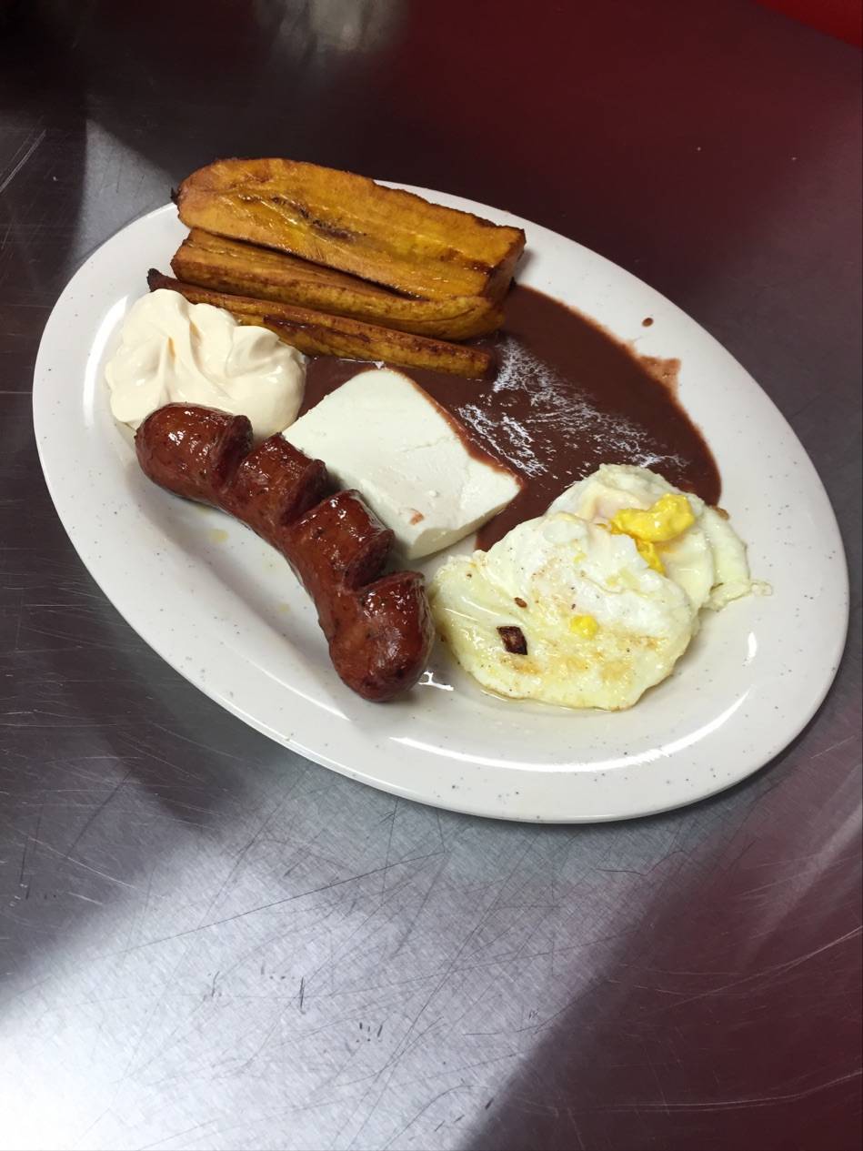 Tienda Rio Lempa | restaurant | 6 Uvalde Rd a, Houston, TX 77015, USA | 2814522900 OR +1 281-452-2900