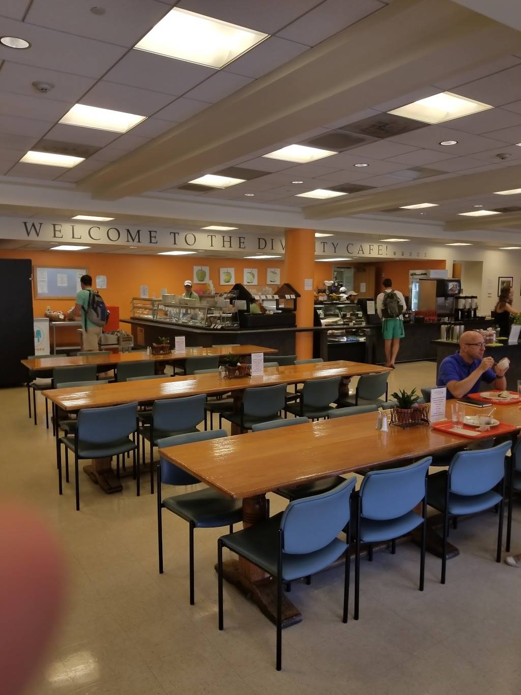 Divinity Cafe | restaurant | 407 Chapel Dr, Durham, NC 27710, USA | 9196683498 OR +1 919-668-3498