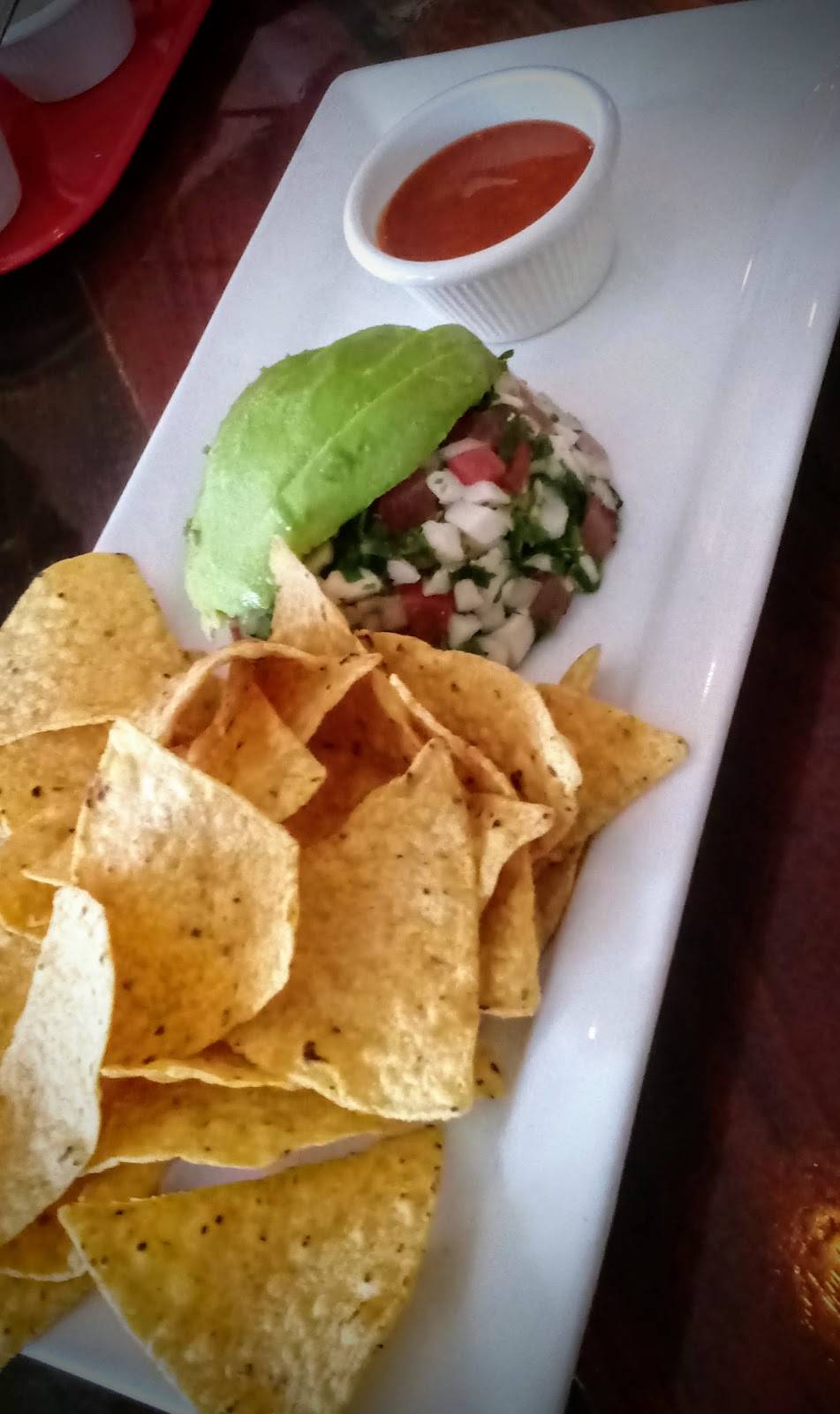 Mixteca | restaurant | 1390 S Eastwood Dr # B, Woodstock, IL 60098, USA | 8153348460 OR +1 815-334-8460