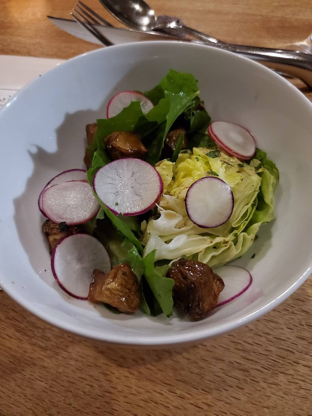 Willow Restaurant | restaurant | 2005 SE 11th Ave, Portland, OR 97214, USA | 9719787641 OR +1 971-978-7641