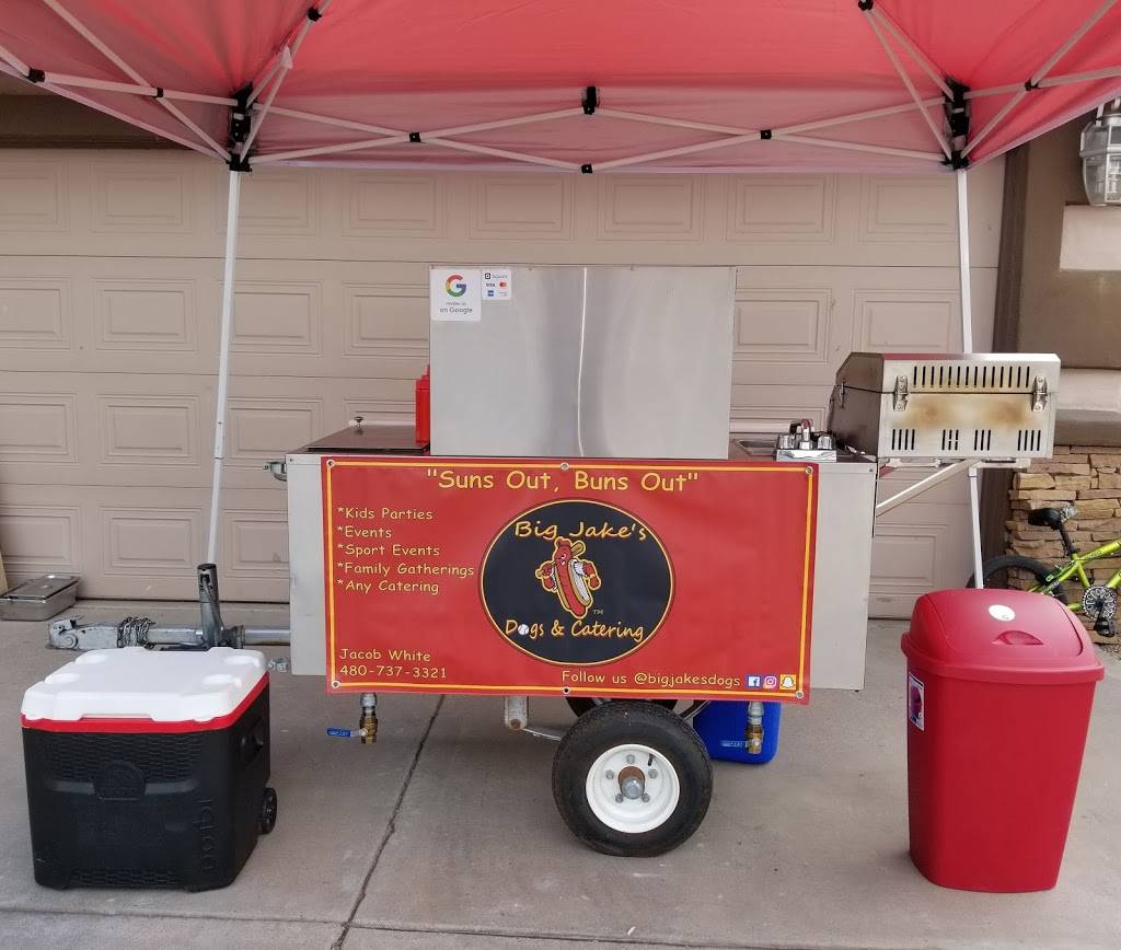 Big Jakes Dogs | meal takeaway | Ray Rd &, N Alma School Rd, Chandler, AZ 85225, USA | 4807373321 OR +1 480-737-3321