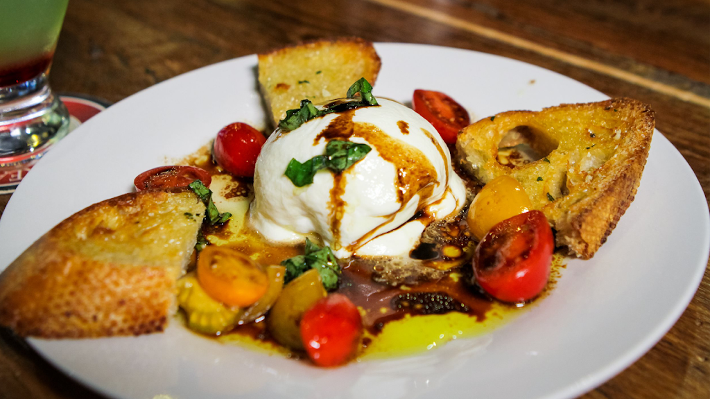 Red Vespa | restaurant | 208 E Main St, Solon, IA 52333, USA | 3196242080 OR +1 319-624-2080