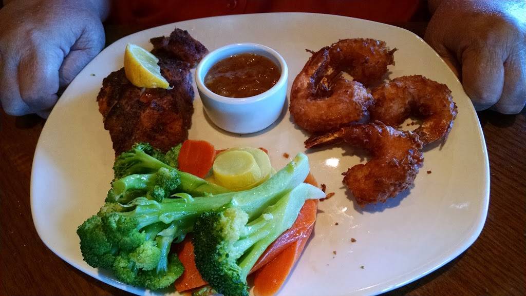 Outback Steakhouse | restaurant | 1000 Division Rd, East Greenwich, RI 02818, USA | 4018864543 OR +1 401-886-4543