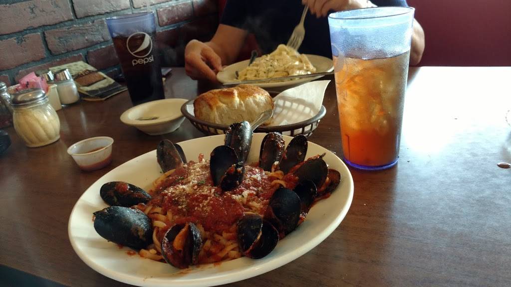 Romas Pizza | restaurant | 682 FM 120 ste 9, Pottsboro, TX 75076, USA | 9037864560 OR +1 903-786-4560