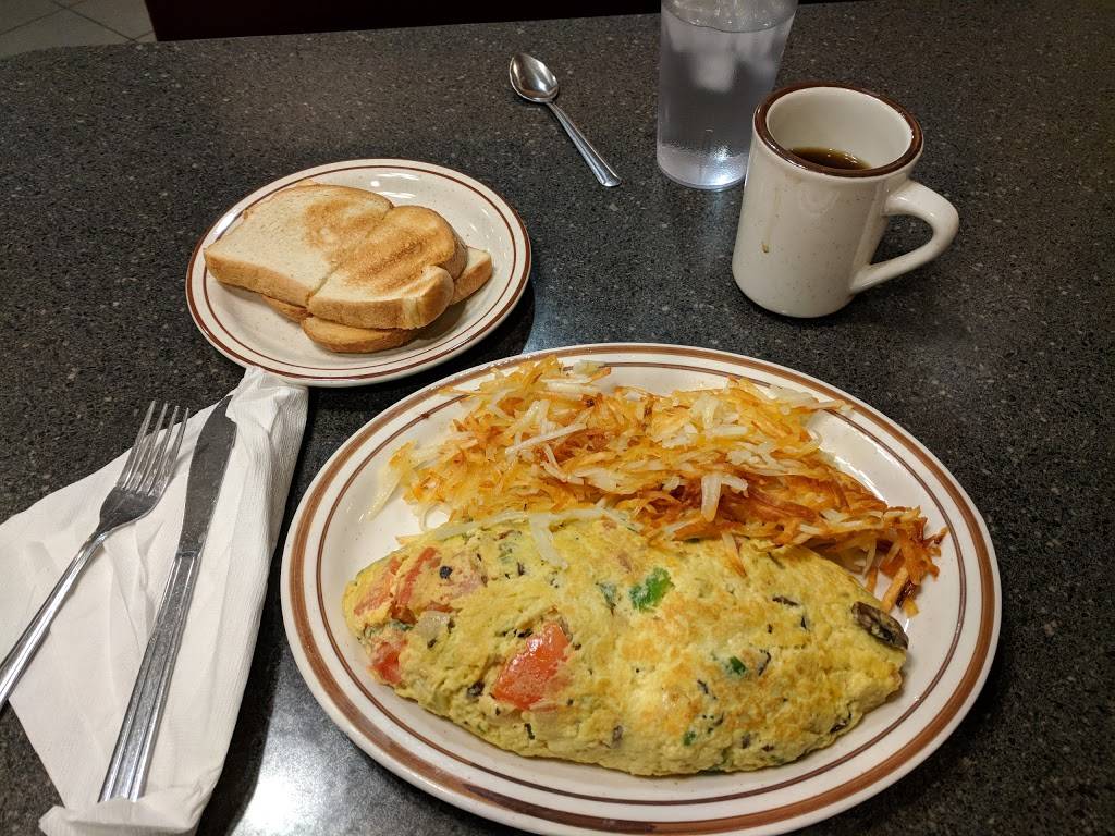 K & H Truck Plaza Inc. | restaurant | 1043 S Crescent St, Gilman, IL 60938, USA | 8152657625 OR +1 815-265-7625