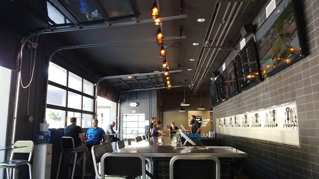 Capital Hop Shop | restaurant | 1431 I St, Sacramento, CA 95814, USA | 9165733875 OR +1 916-573-3875