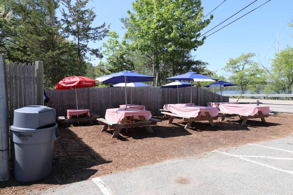 Barrons Country Store | meal takeaway | 429 Lowell St, Andover, MA 01810, USA | 9784674046 OR +1 978-467-4046