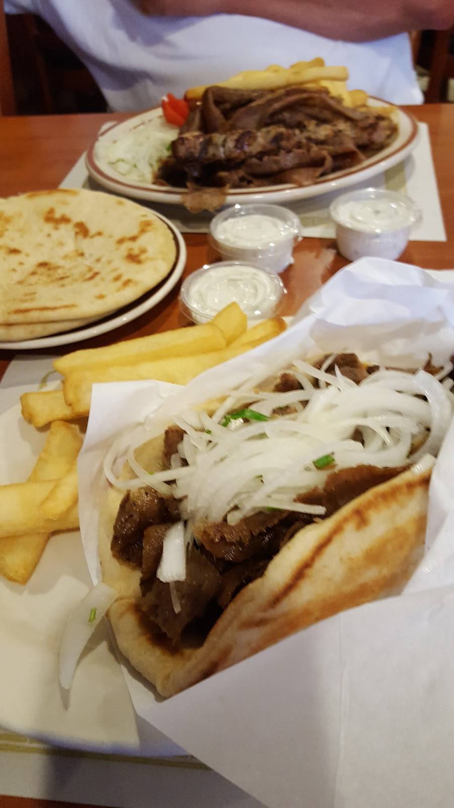 Central Gyros | meal takeaway | 3127 N Central Ave, Chicago, IL 60634, USA | 7735451276 OR +1 773-545-1276