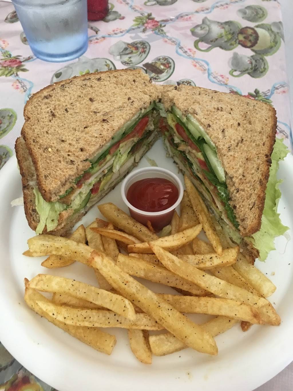 Loncheria la escondida | restaurant | Guaycuras 24, Herrera, 22534 Tijuana, B.C., Mexico | 016648193312 OR +52 664 819 3312