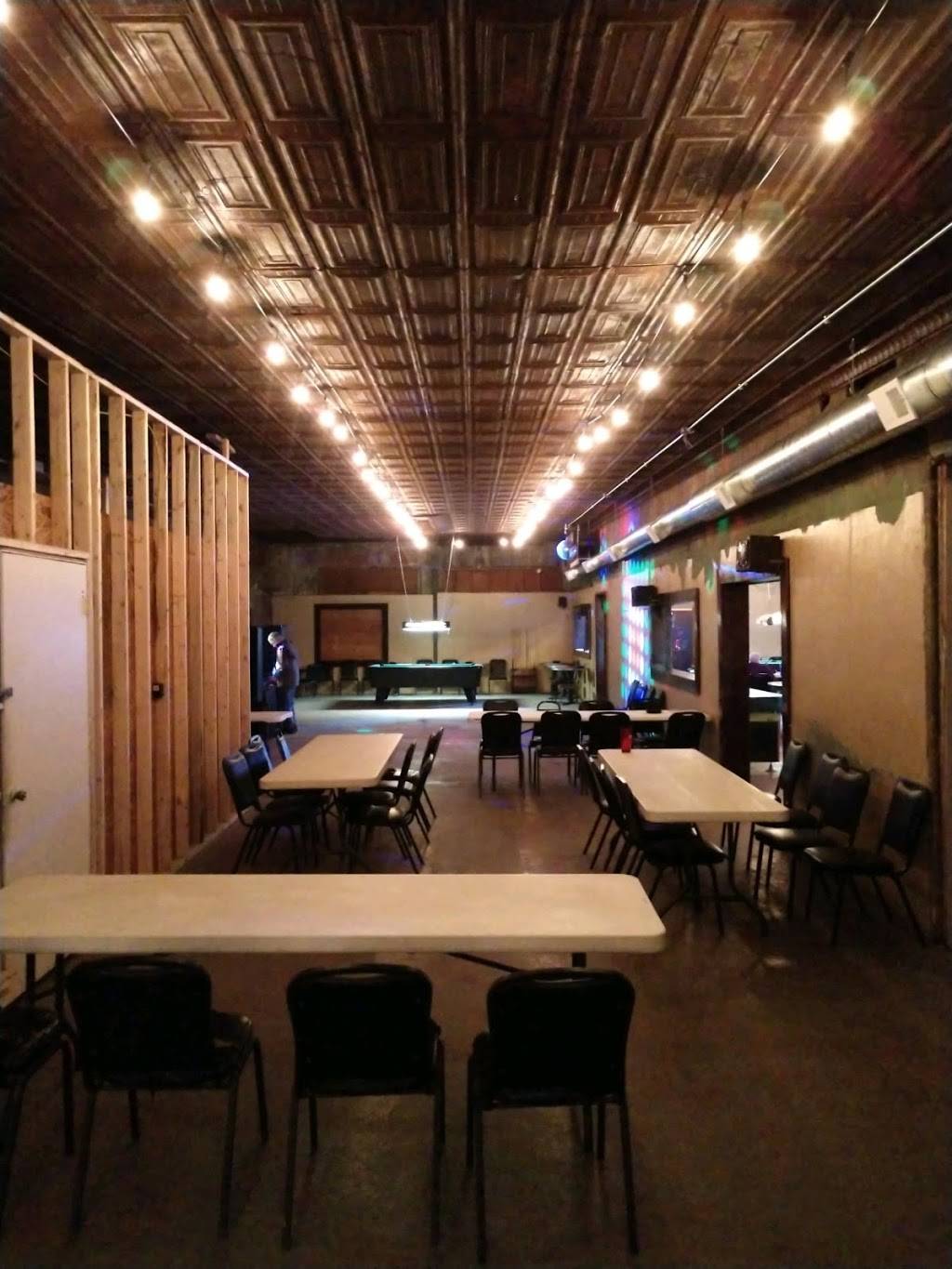 The Alley Tavern | restaurant | 10 W Chestnut St, Butler, MO 64730, USA | 6602007345 OR +1 660-200-7345