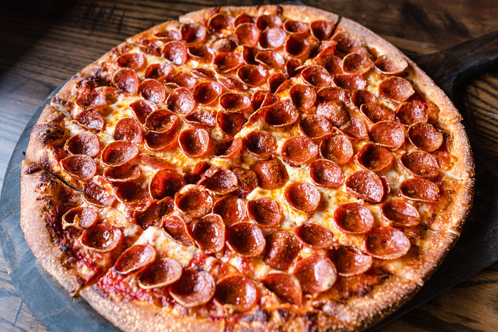 Crenos Pizza | restaurant | 22 S Main St, Mechanicsburg, OH 43044, USA | 9378345144 OR +1 937-834-5144