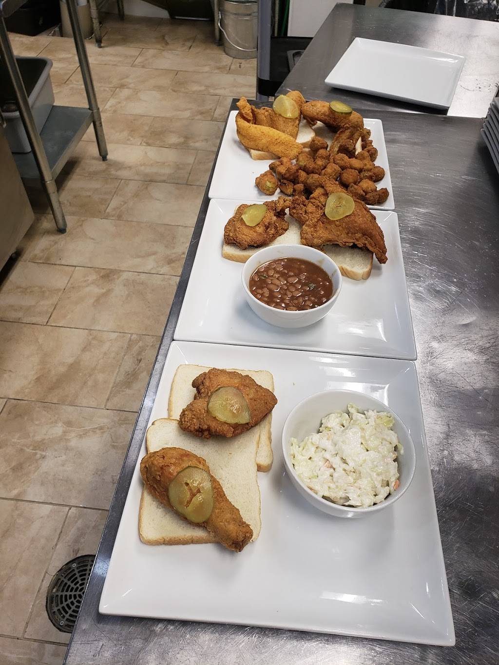 Paradise restaurant and bar | restaurant | 620 Dunlop Ln suite 117, Clarksville, TN 37043, USA | 9312023444 OR +1 931-202-3444