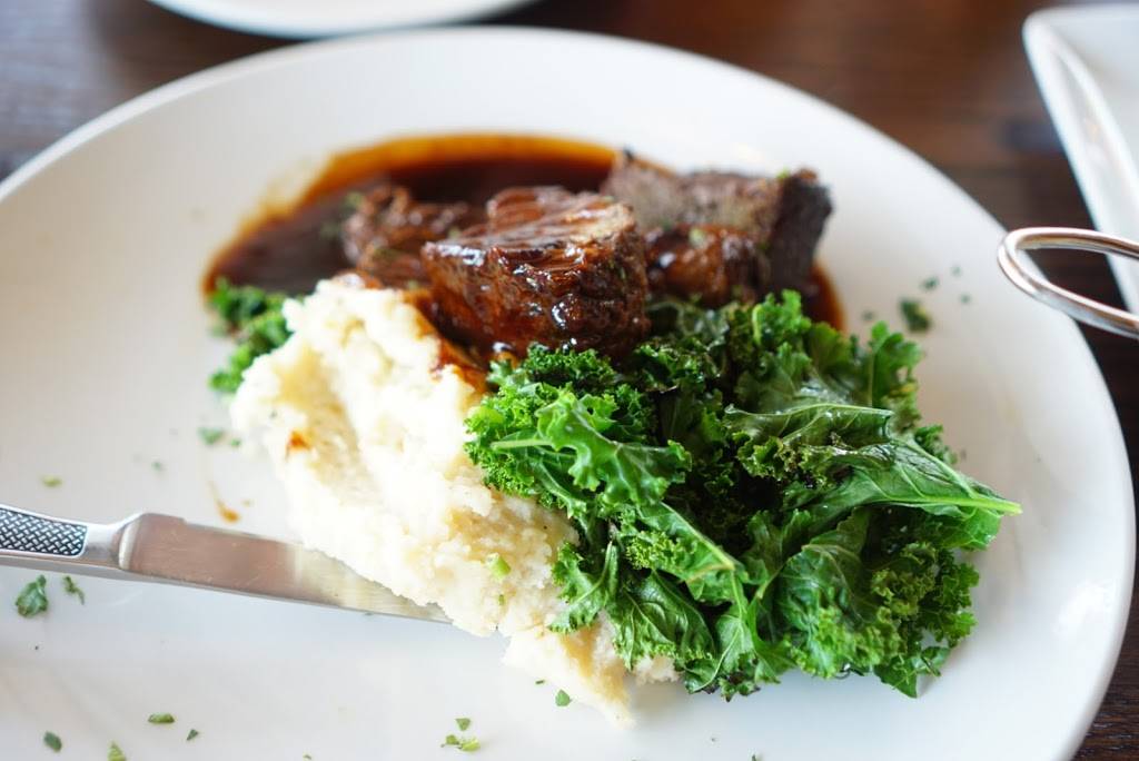 Fenton River Grill | restaurant | 135 Storrs Rd, Mansfield Center, CT 06250, USA | 8607867870 OR +1 860-786-7870