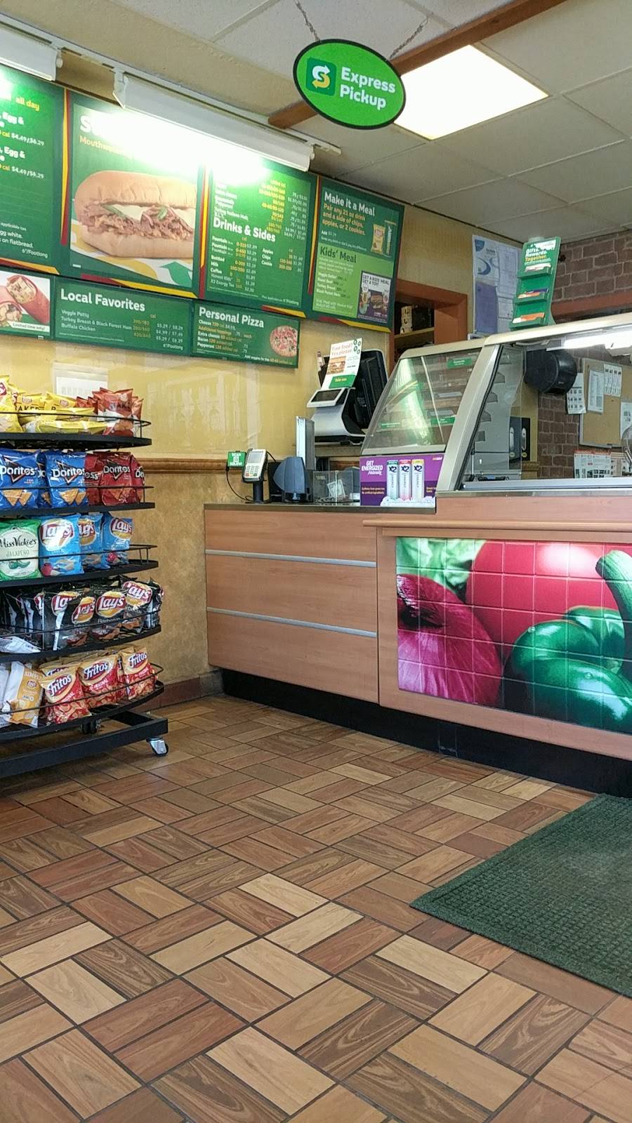 Subway | restaurant | 1115 Main St, Holden, MA 01520, USA | 5088299365 OR +1 508-829-9365