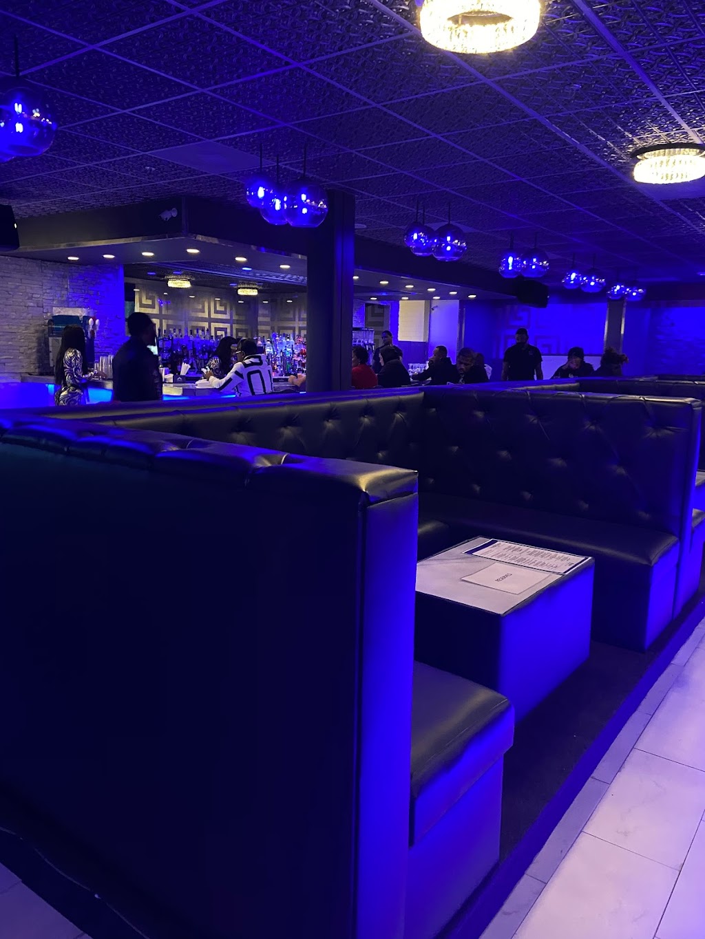 Azule Restaurant and Lounge | restaurant | 2625 Piedmont Rd NE, Atlanta, GA 30324, USA | 4042286892 OR +1 404-228-6892