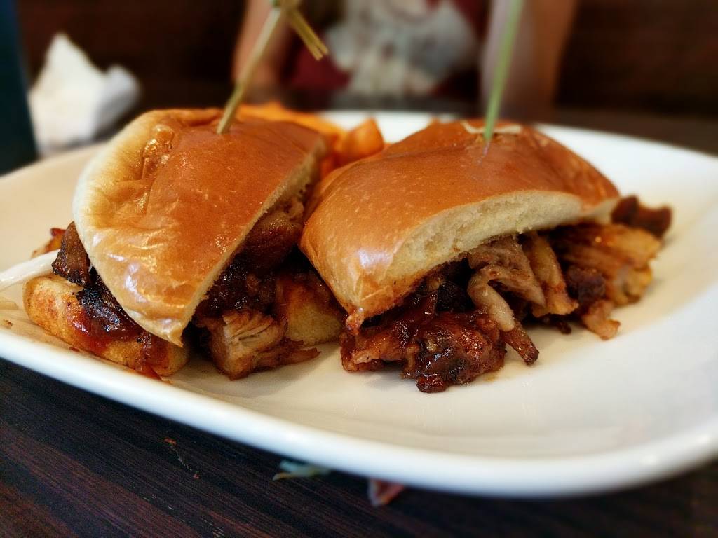 Recovery Sports Grill | restaurant | 10350 SW Don, R. Led, NW Duke Ave, Port St. Lucie, FL 34987, USA | 7723458490 OR +1 772-345-8490