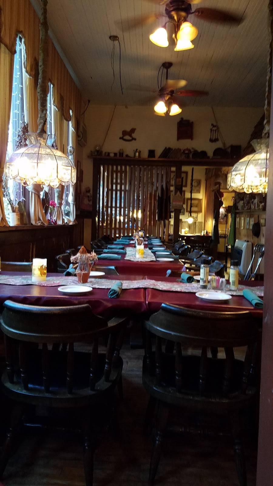 Bacaras Family Restaurant | restaurant | 329 Wheeler Ln, Jamestown, TN 38556, USA | 9318797121 OR +1 931-879-7121