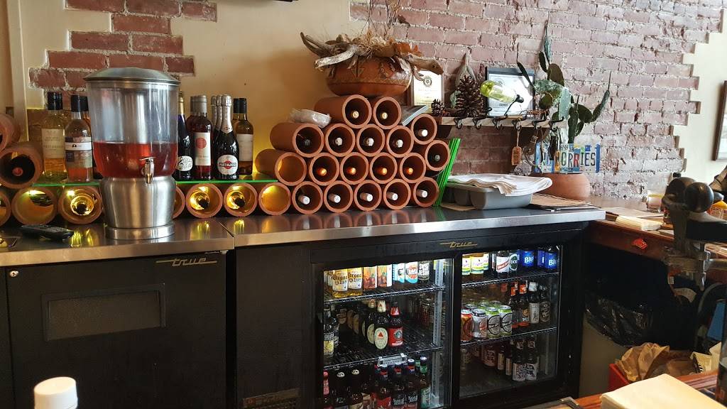 Knuckleheads Kafe | restaurant | 24208 Front St, Grand Rapids, OH 43522, USA | 4198320108 OR +1 419-832-0108