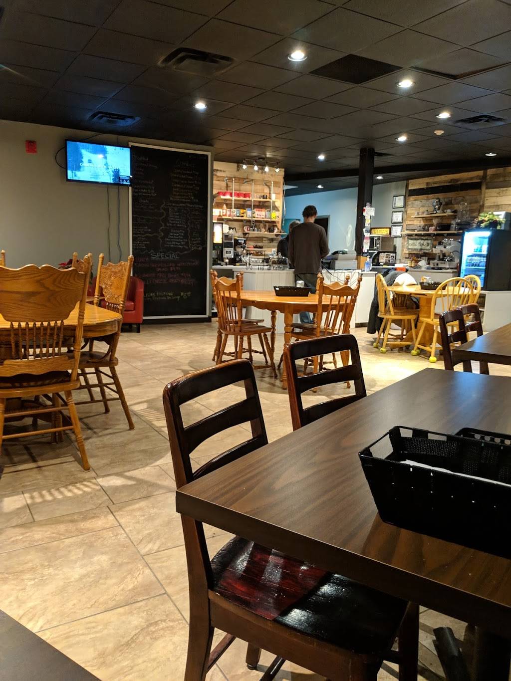 Korner Perk | restaurant | 101 Broadway, Tillsonburg, ON N4G 3P5, Canada | 5194094400 OR +1 519-409-4400