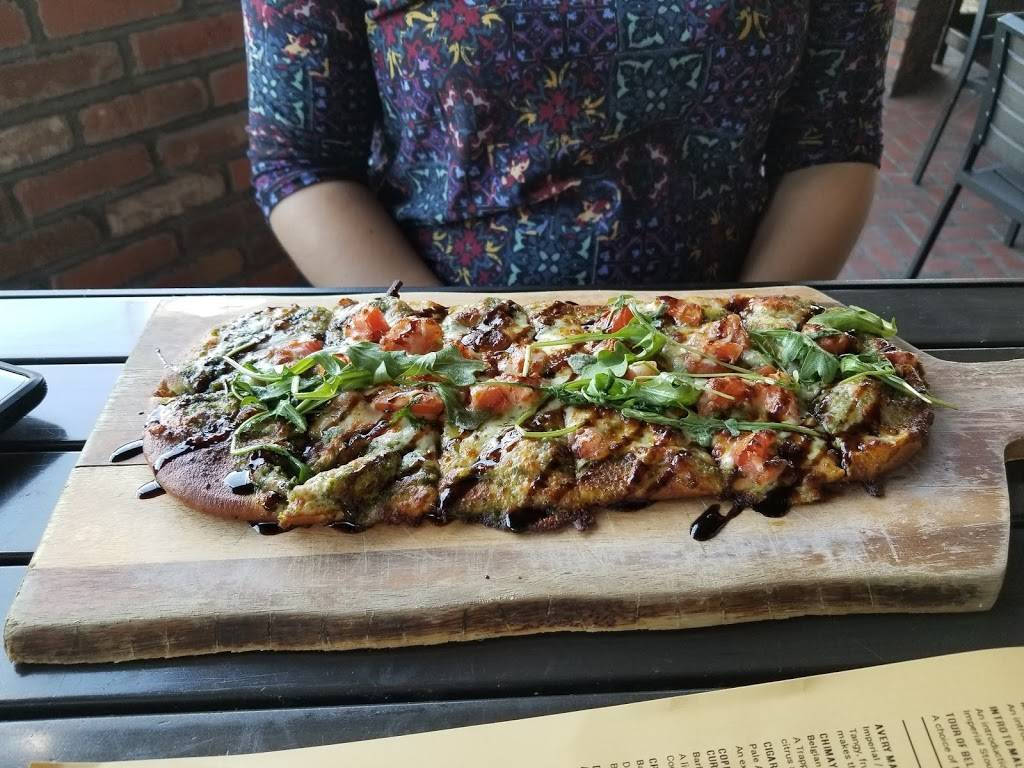 World of Beer | restaurant | 5311 Avion Park Dr, Tampa, FL 33607, USA | 8139305499 OR +1 813-930-5499