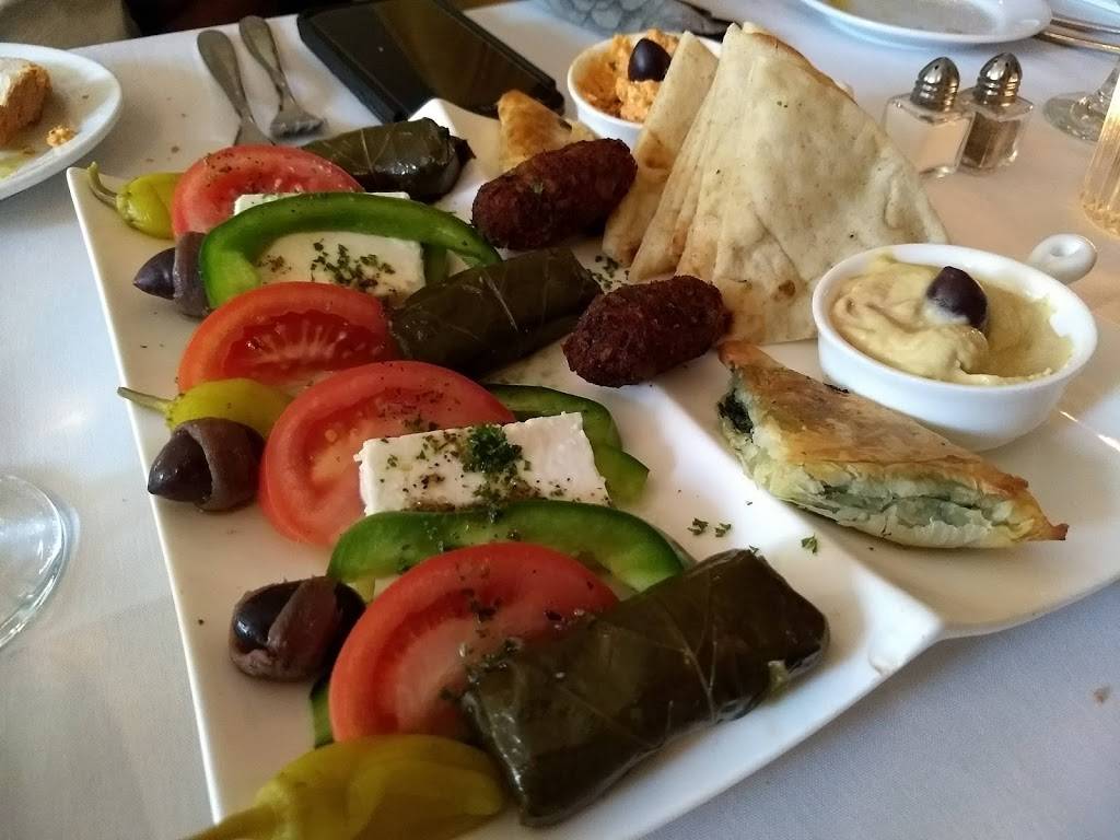 Vasos Mediterranean Bistro | restaurant | 1118 King St, Alexandria, VA 22314, USA | 7035662720 OR +1 703-566-2720