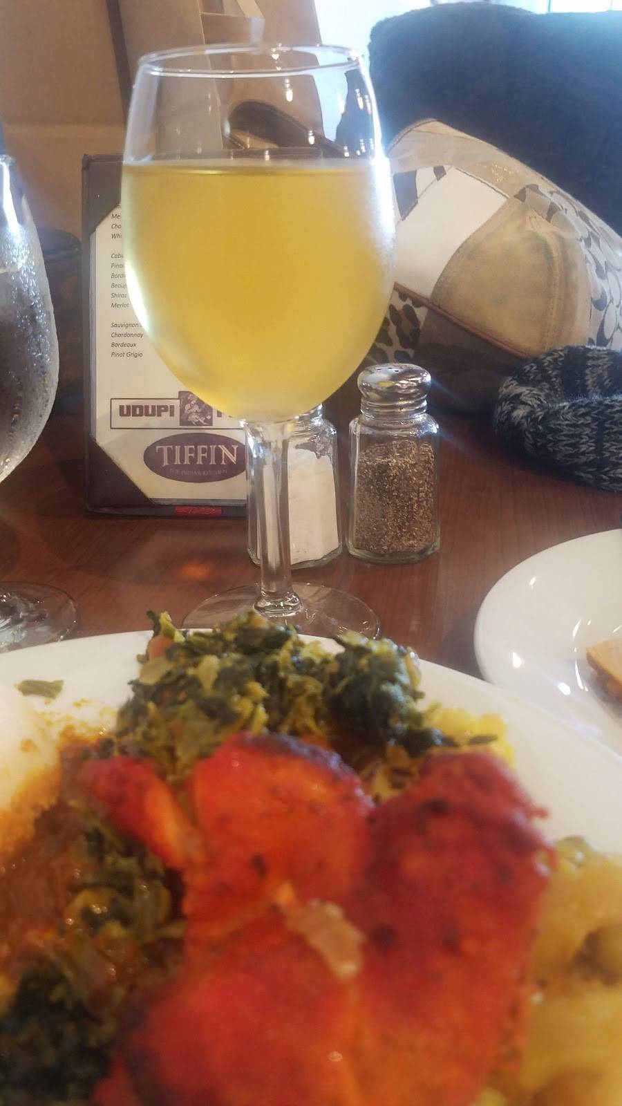 Udupi Palace | restaurant | 1341 University Blvd E, Takoma Park, MD 20912, USA | 3014343772 OR +1 301-434-3772