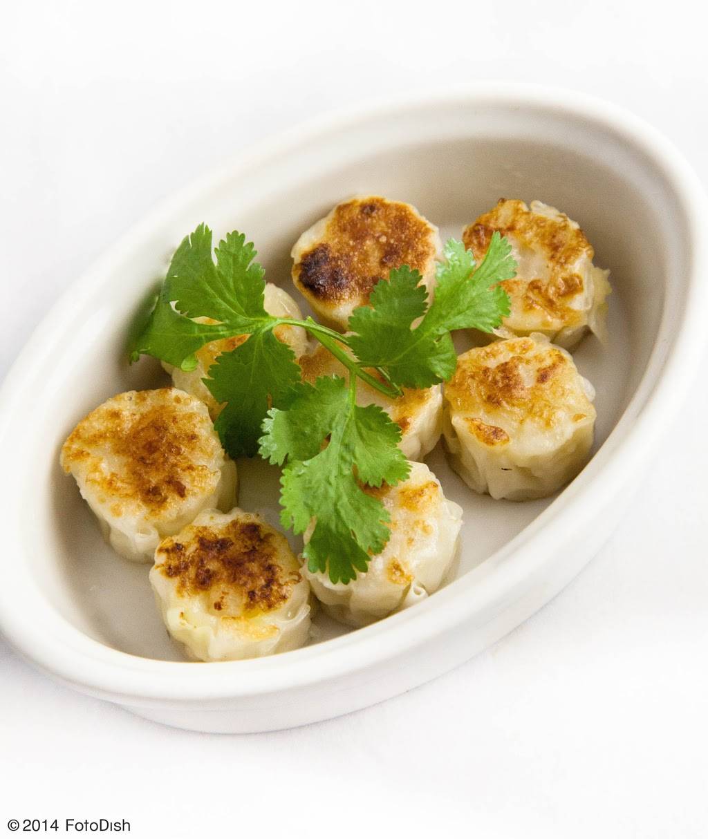 Little Thai Cafe | restaurant | 51 Main St, Watertown, MA 02472, USA | 6179263323 OR +1 617-926-3323