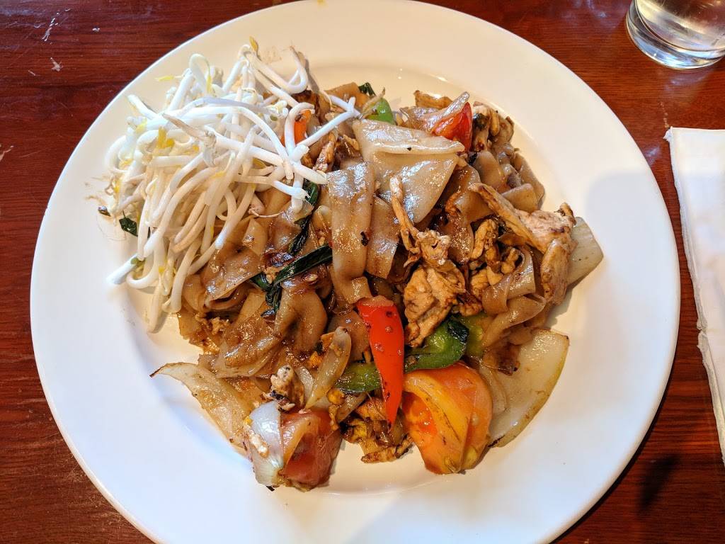 Thai Pod | restaurant | 2015 NE Broadway St, Portland, OR 97212, USA | 5034931122 OR +1 503-493-1122