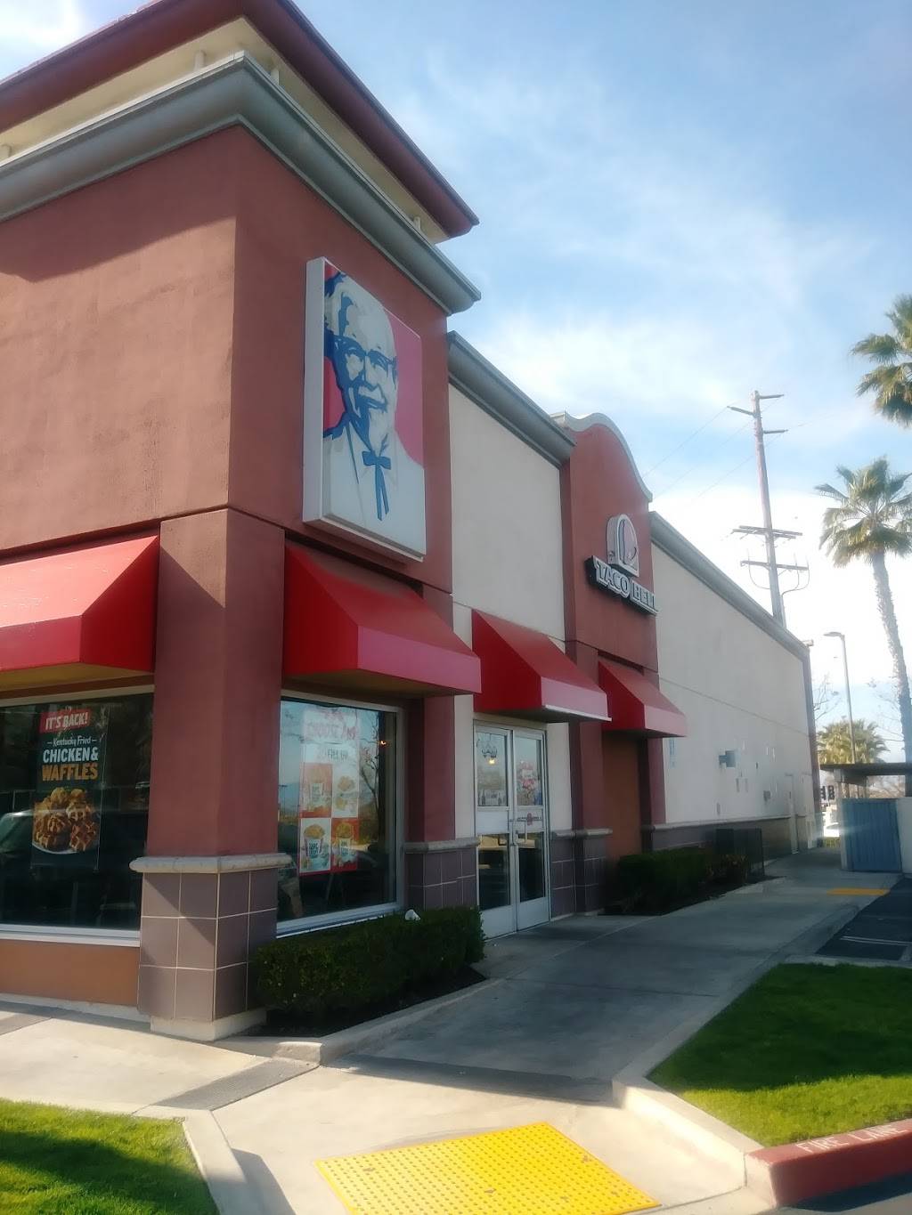 Taco Bell | restaurant | 1300 E Ontario Ave, Corona, CA 92881, USA | 9092795321 OR +1 909-279-5321