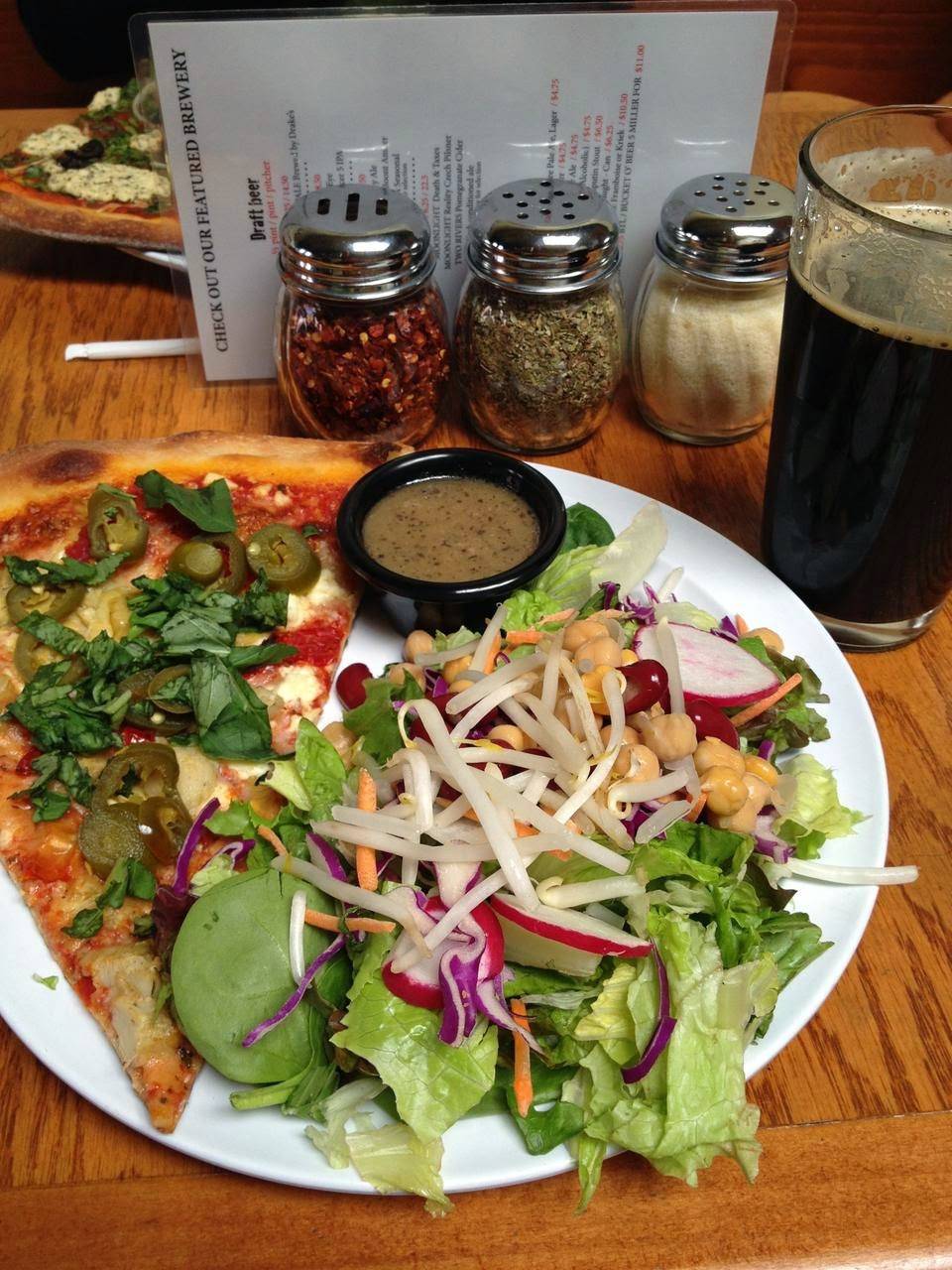 Lanesplitter Pizza & Pub | restaurant | 2033 San Pablo Ave, Berkeley, CA 94702, USA | 5108451652 OR +1 510-845-1652