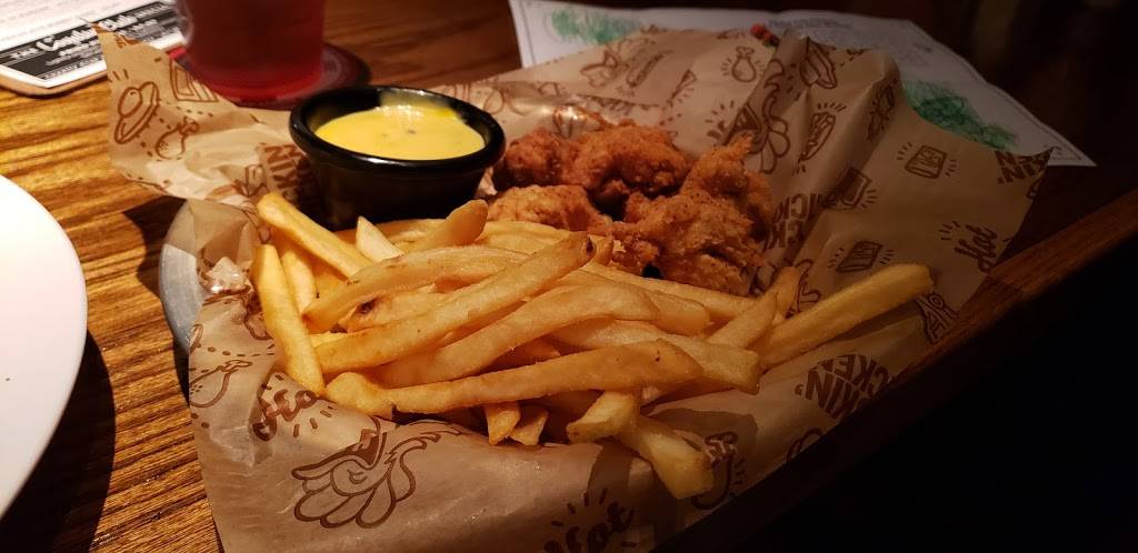 Kickin Chicken | restaurant | 1175 Folly Rd, Charleston, SC 29412, USA | 8432256996 OR +1 843-225-6996