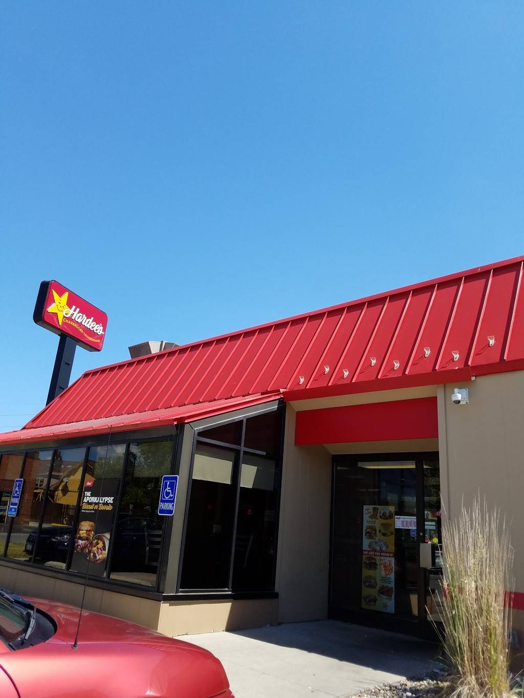 Hardees | restaurant | 8755 University Ave, Des Moines, IA 50325, USA | 5152250410 OR +1 515-225-0410