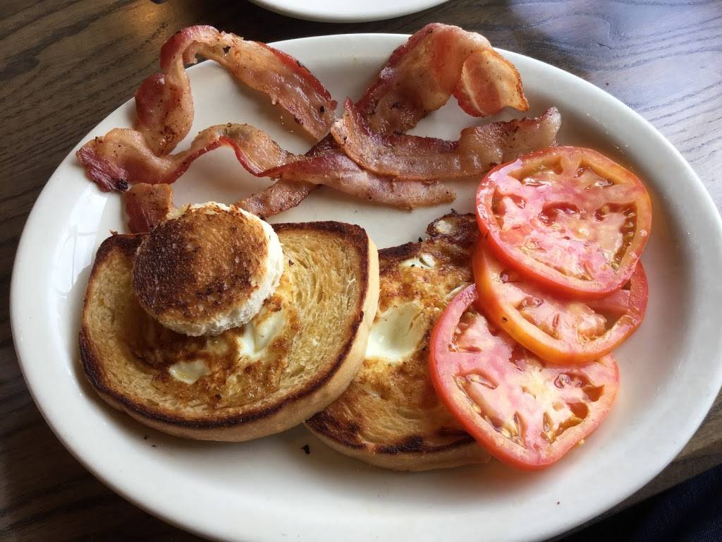 Cracker Barrel Old Country Store | restaurant | 1740 PA-228, Cranberry Twp, PA 16066, USA | 7247410464 OR +1 724-741-0464