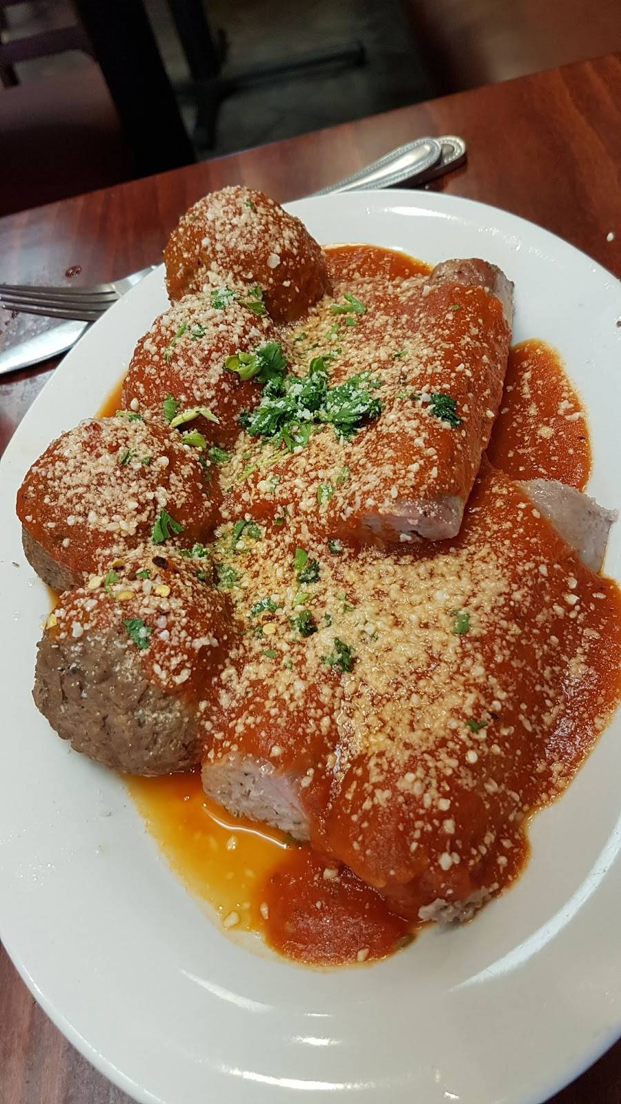 Falcones Italian Restaurant | meal takeaway | 2013 Olde Regent Way #230, Leland, NC 28451, USA | 9103713442 OR +1 910-371-3442