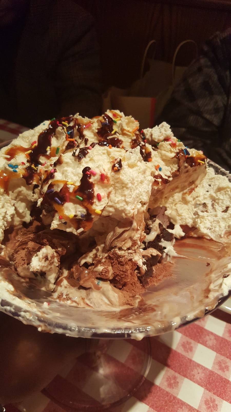 Buca di Beppo Italian Restaurant | restaurant | 1825 Connecticut Ave NW, Washington, DC 20009, USA | 2022328466 OR +1 202-232-8466