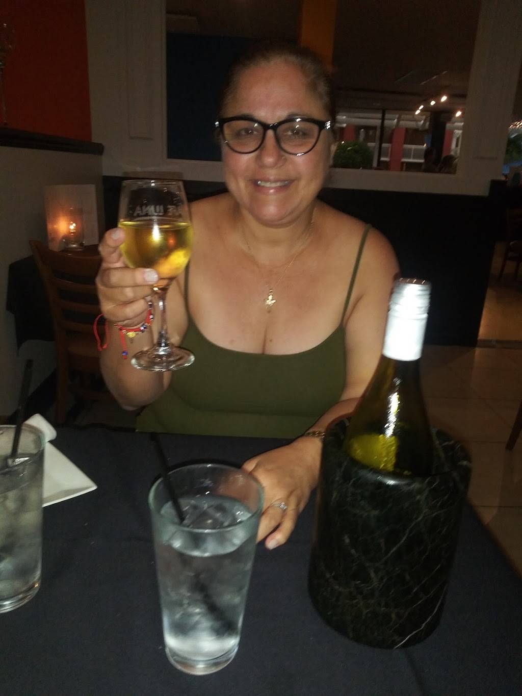 Cafe Luna at Ramada Inn | restaurant | 1100 Tamiami Trail N, Naples, FL 34102, USA | 2392345323 OR +1 239-234-5323