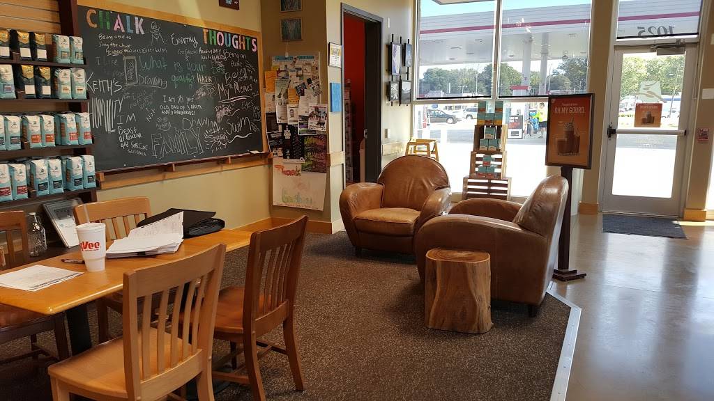 Caribou Coffee | cafe | 1025 Outer Park Dr, Springfield, IL 62704, USA | 2177261025 OR +1 217-726-1025