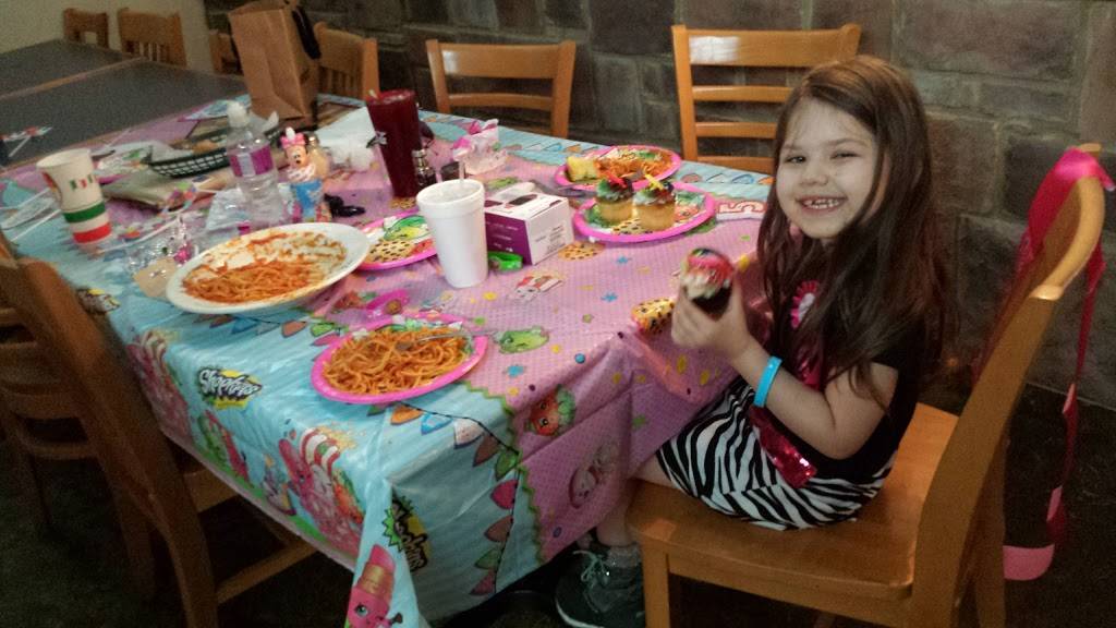 Roma 3 | restaurant | 247 E Morris Blvd, Morristown, TN 37813, USA | 4232541974 OR +1 423-254-1974