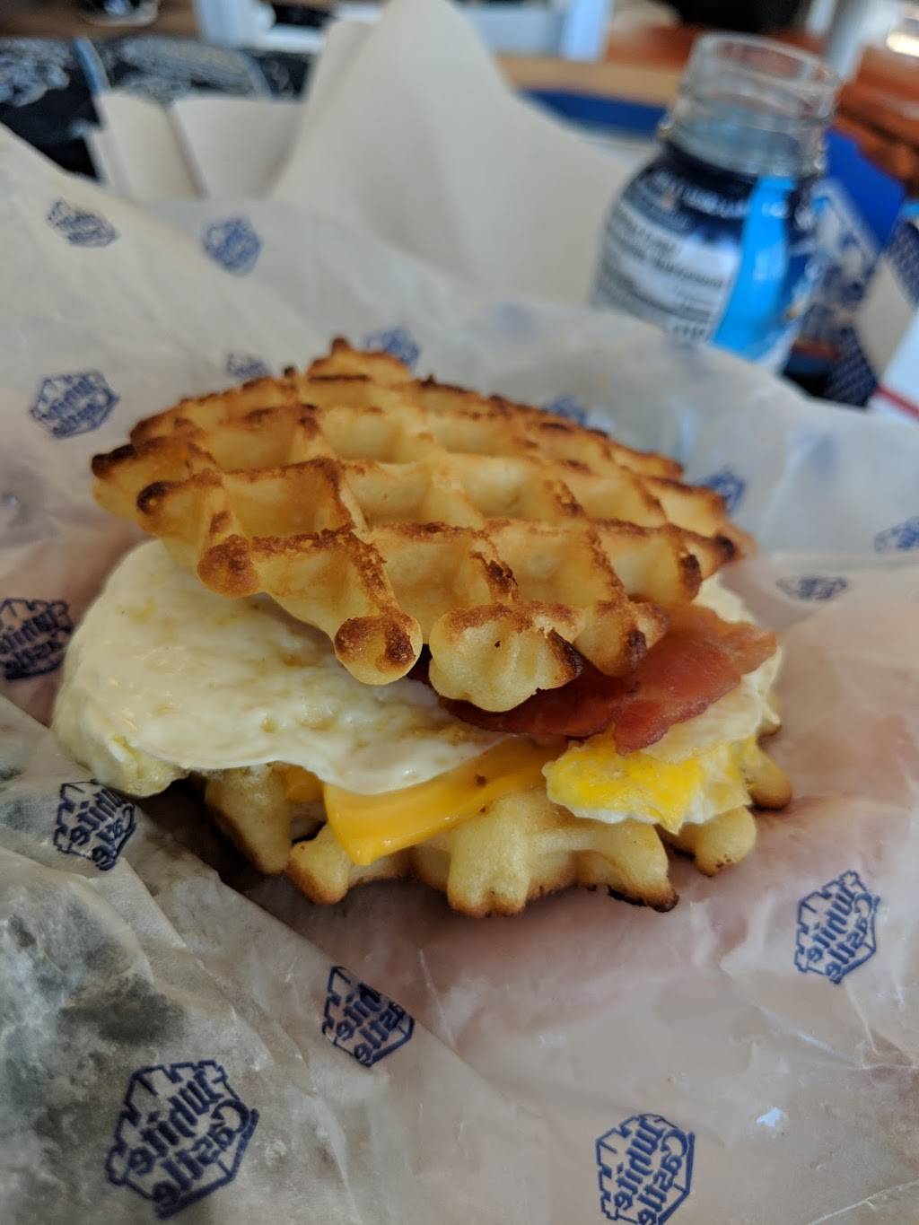 White Castle | restaurant | 6290 Grand Ave, Gurnee, IL 60031, USA | 8478559441 OR +1 847-855-9441