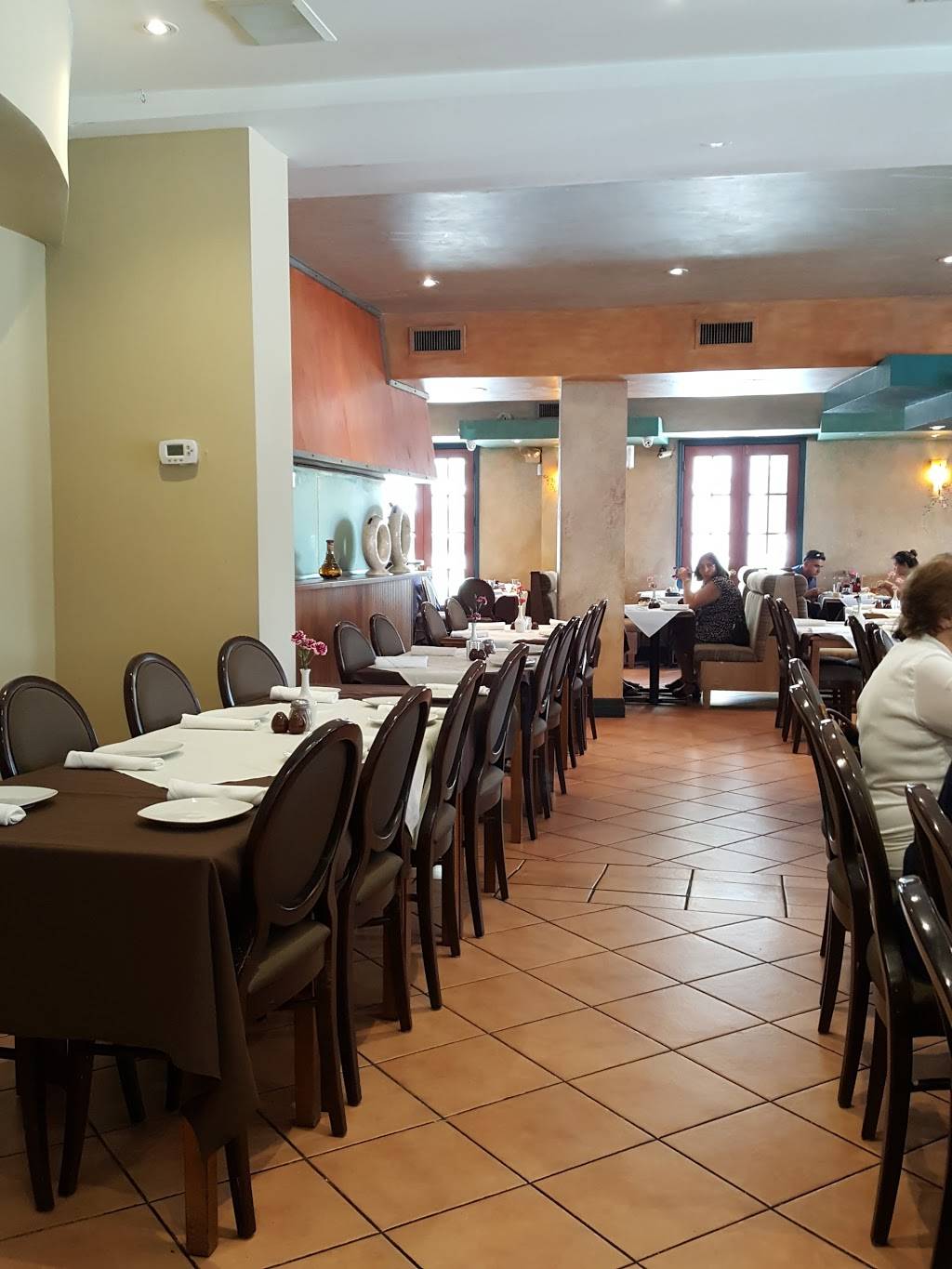 Zaffron/Persian Food | restaurant | 6200 Yonge St, North York, ON M2M 3X1, Canada | 4162237070 OR +1 416-223-7070