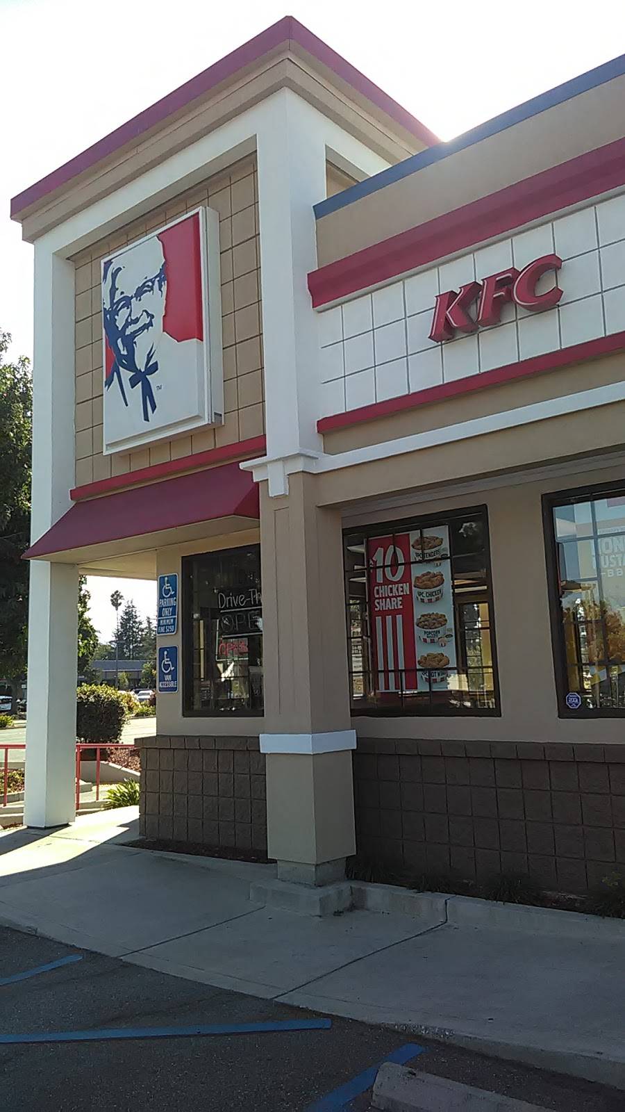 KFC | restaurant | 1065 E El Camino Real #234, Sunnyvale, CA 94087, USA | 4082468924 OR +1 408-246-8924
